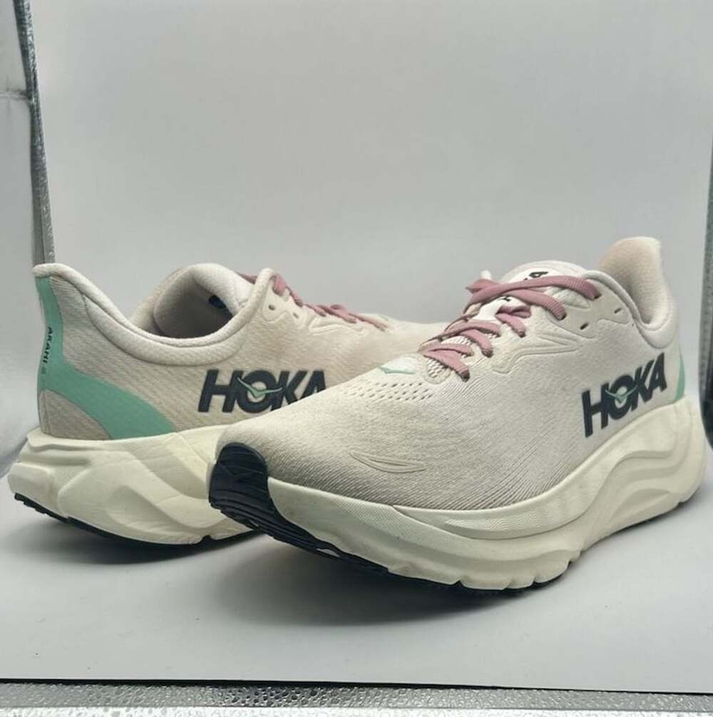 Hoka One One Arahi 8 Running Sneakers Womens Size 8.5D Rose Cream 1168711-RCRM